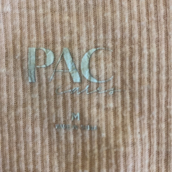 PacSun Ribbed Button Crop Top - Light Pink - Picture 2 of 5